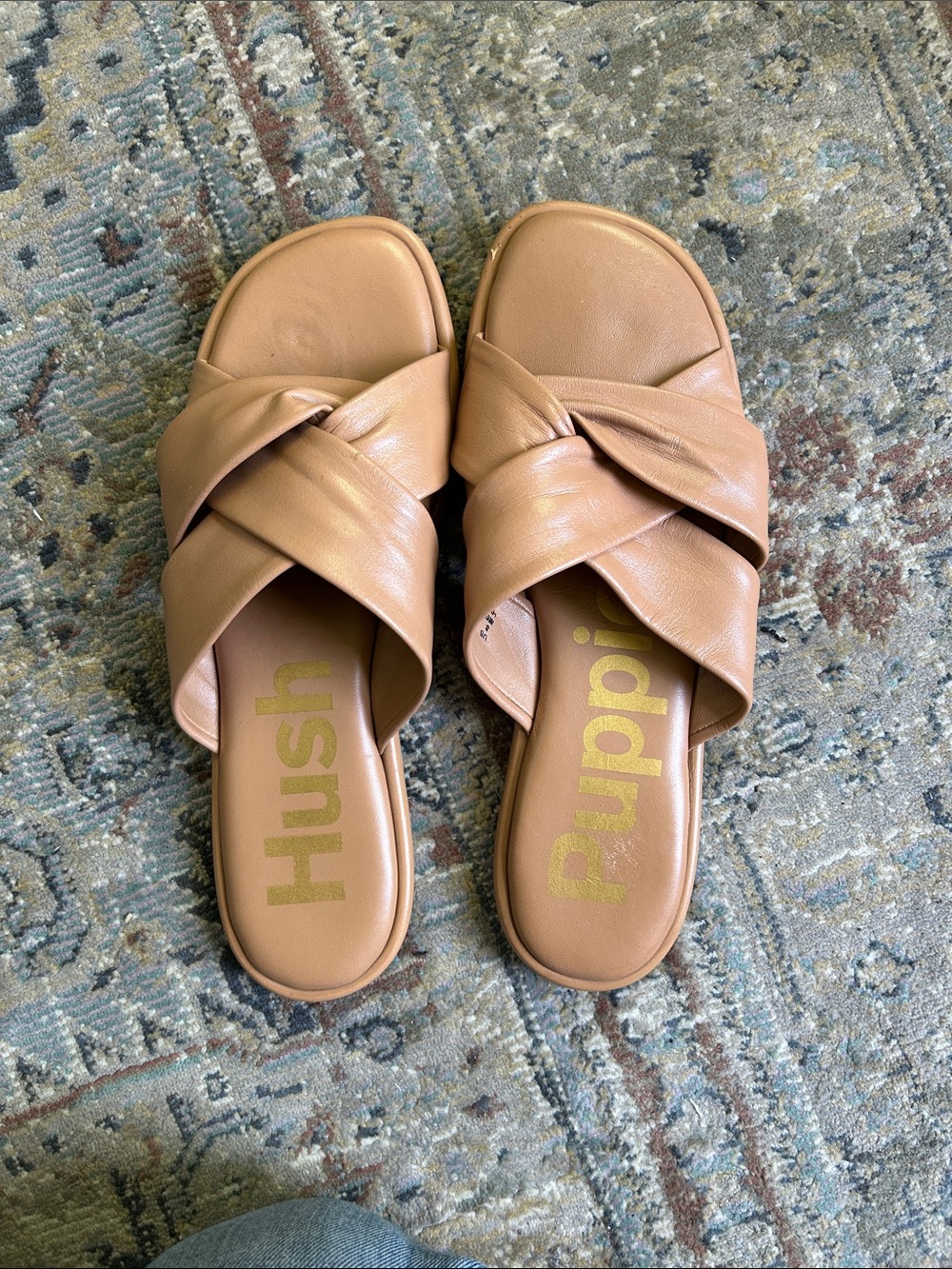Hush Puppies Women's Tan Crisscross Slip-On Mules